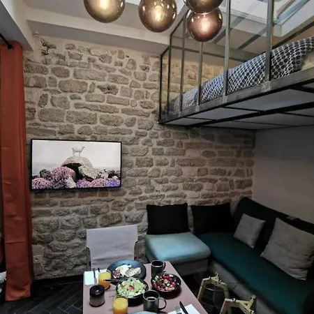 Le Petit Atelier Des Lumieres, Veranda Agreable Appartement Parijs